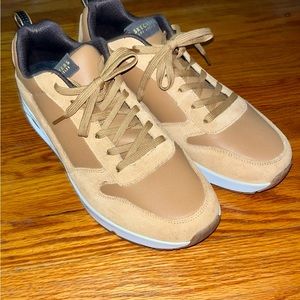 Men’s sketchers shoes